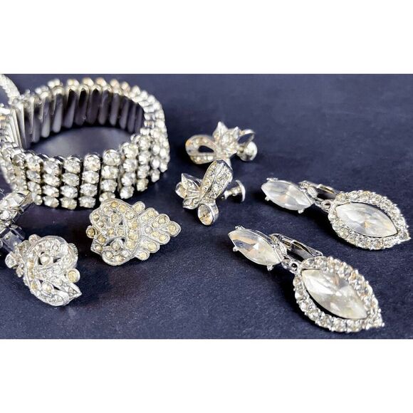 Vintage Made in Japan Rhinestone Bracelet - Picture 5 of 5